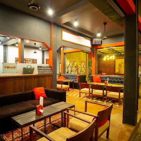 Pomme Brewhouse Hostel Siem Reap Exterior photo