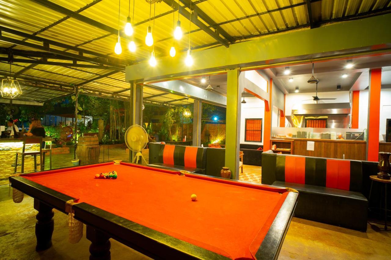 Pomme Brewhouse Hostel Siem Reap Exterior photo